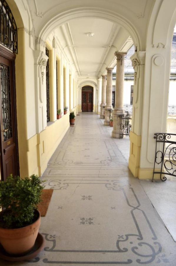 בודפשט A10 Alkotmany B Apartment מראה חיצוני תמונה